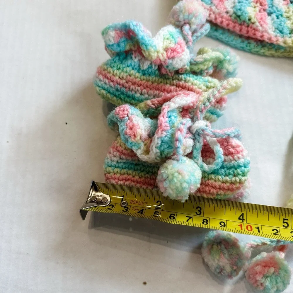 Vintage Crochet Rainbow‎ Bonnet & Booties 6-12 Mos - Picture 4 of 10